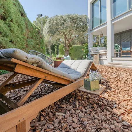 Flateli Montjuic Apartamento Girona