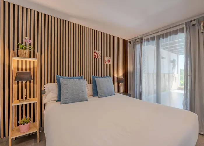 Flateli Montjuic Girona