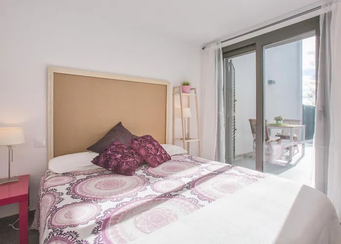 Flateli Montjuic Girona