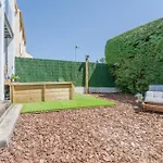 Flateli Montjuic Gerona